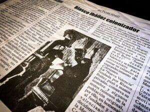 Historic newspaper article titled “Blasco Ibáñez colonizador,” documenting Vicente Blasco Ibáñez / Vicente Blasco Ibañez’s legacy, migration narratives, and cultural influence within a university archive.