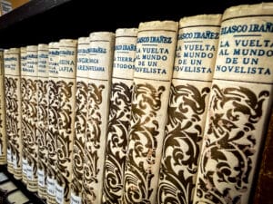 A striking view of the clothbound Spanish editions of La vuelta al mundo de un novelista by Vicente Blasco Ibáñez, preserved in the University of Tulsa archive. This image captures the uniform decorative bindings associated with Blasco’s international travel writing and literary reportage, reflecting the global perspective of Vicente Blasco Ibanez as novelist, journalist, and cultural observer. These volumes form part of the University of Tulsa’s renowned Blasco Ibáñez holdings, supporting research in Spanish literature, modernism, transatlantic studies, and early twentieth-century European intellectual history. The archive documents Blasco Ibáñez’s literary legacy alongside his influence on global travel writing and political thought.