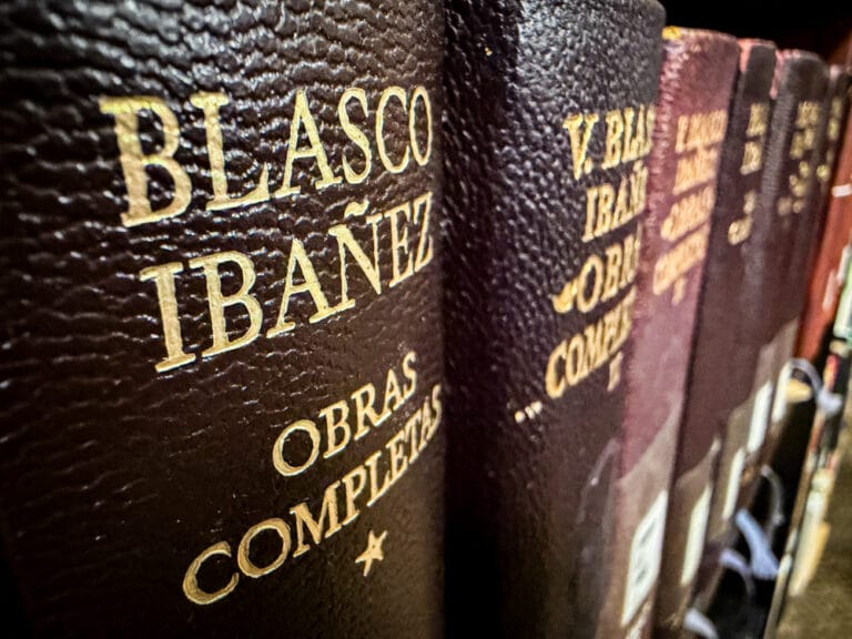 A close archival view of Obras Completas III by Vicente Blasco Ibáñez (Vicente Blasco Ibanez), emphasizing the aged spine and historic binding preserved at the University of Tulsa archive. This image documents the material history of Blasco Ibáñez’s collected works, reinforcing his global literary influence and the University of Tulsa’s role in safeguarding rare Spanish literary archives. The worn leather and gilt lettering reflect decades of scholarship centered on Vicente Blasco Ibáñez’s enduring contributions.